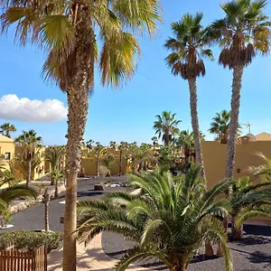 https://apartamentos-corralejo-playa-oasis.in-canary-islands.com
